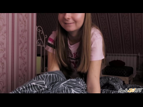 ❤️ Blondie sýgur BFF's djúpt og fær ásamt í munninn ❤️ Gæðaklám á klám is.eviewporn-com.ru ❌️