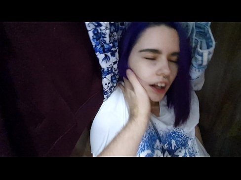 ❤️ Fann systur mína í skápnum og hjálpaði henni að koma ❤️ Gæðaklám á klám is.eviewporn-com.ru ❌️
